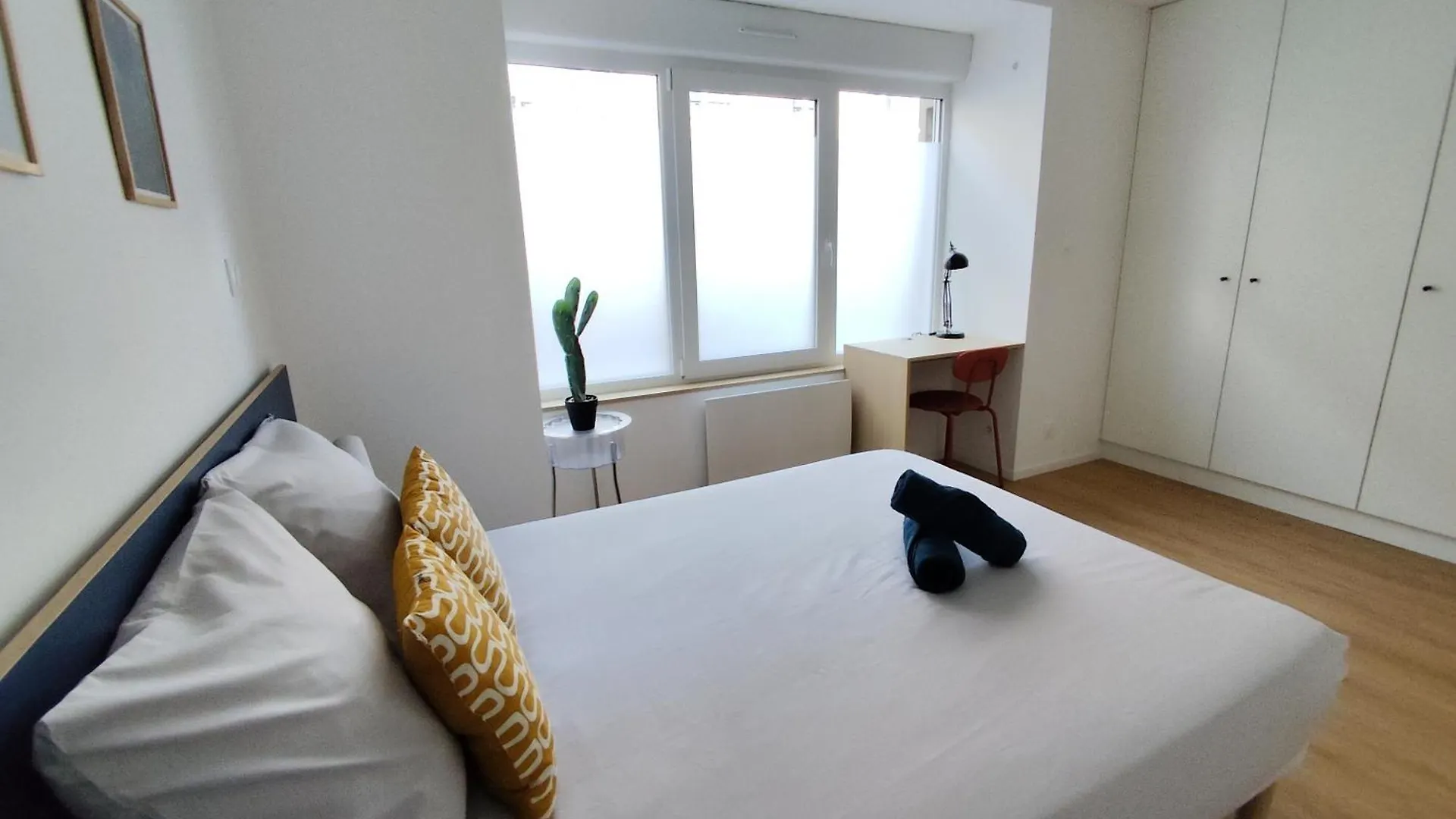 T1 Grand Confort Avec Terrasse Privee Brest 0*,  France
